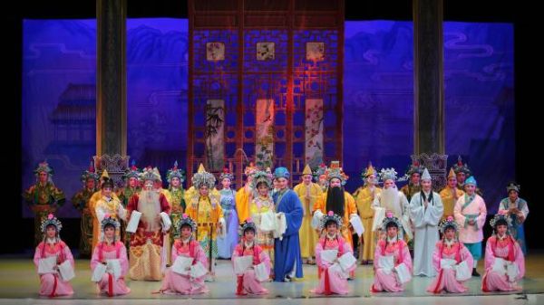 “圈粉”老中青，光明区文化馆“四季村晚”潮剧专场火爆出圈
