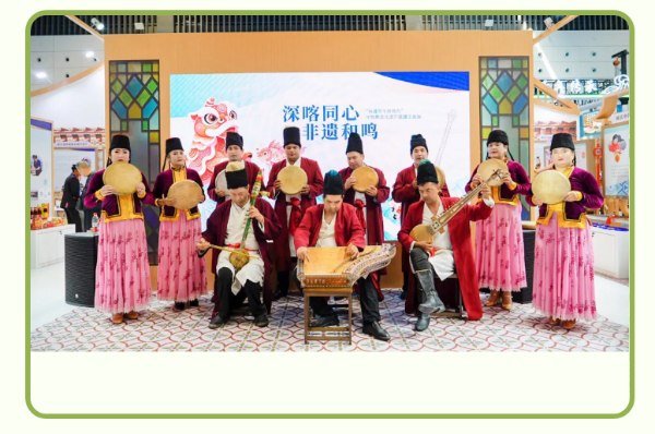 跨越山海，非遗绽放！光明两大特色非遗亮相援疆主题大展